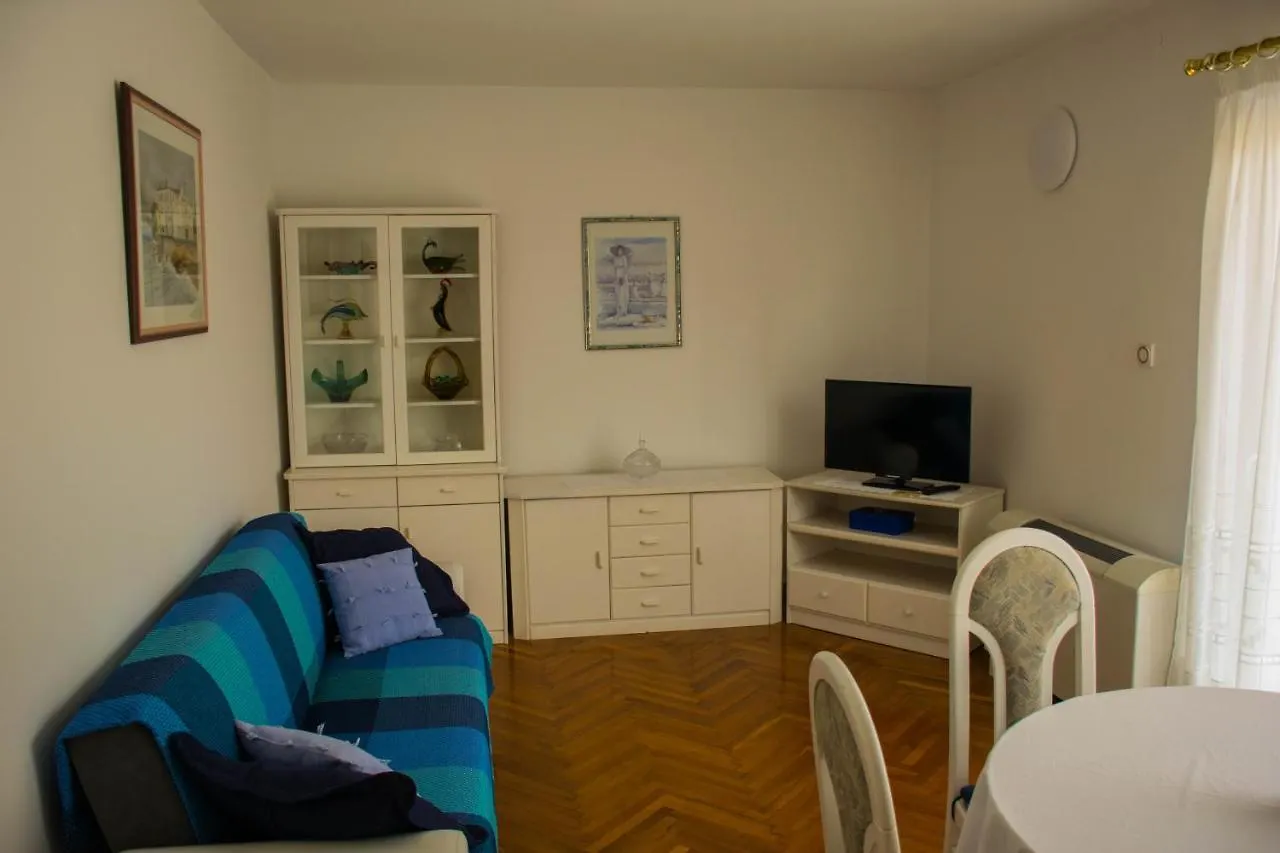 Apartments White & Green In Malinska 0*,  Croatia