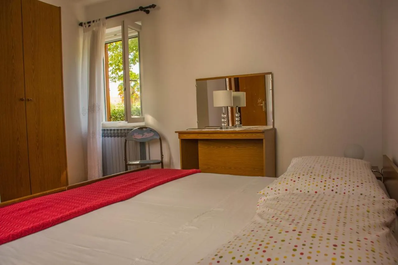 Apartments White & Green In Malinska Croatia